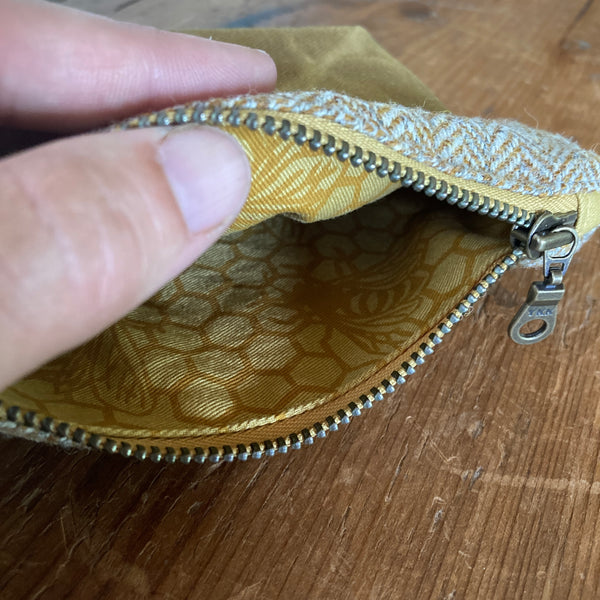 Bits and bobbles notions purse- honeycomb