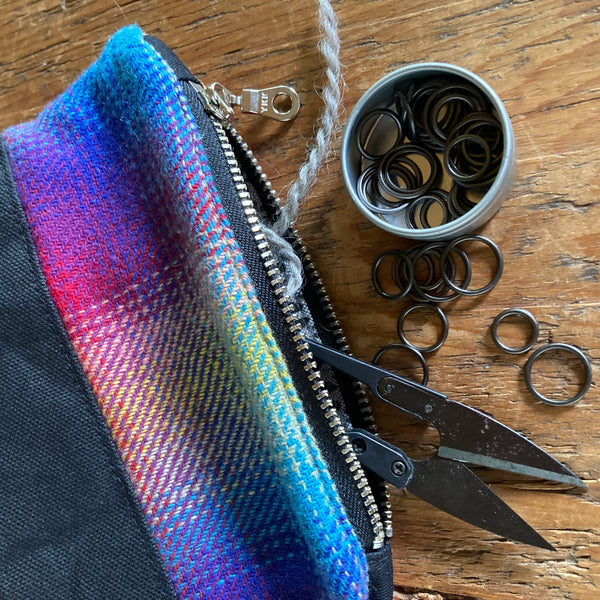 Bits and bobbles purse-  rainbow plaid