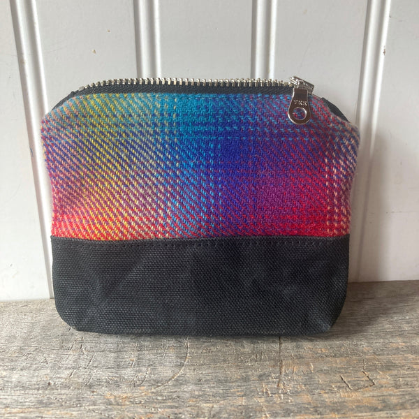 Bits and bobbles purse-  rainbow plaid
