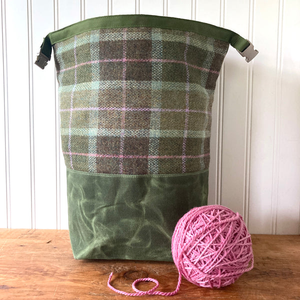 Wax and Wool Trundle Bag-milkweed