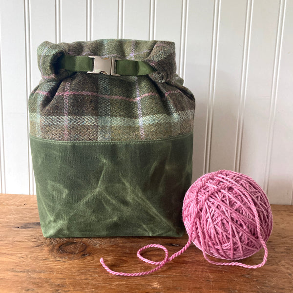 Wax and Wool Trundle Bag-milkweed