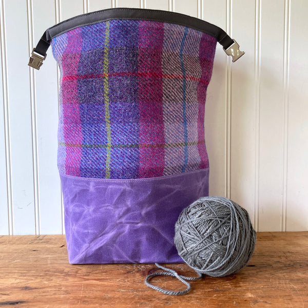 Wax and Wool Trundle Bag- Chicory