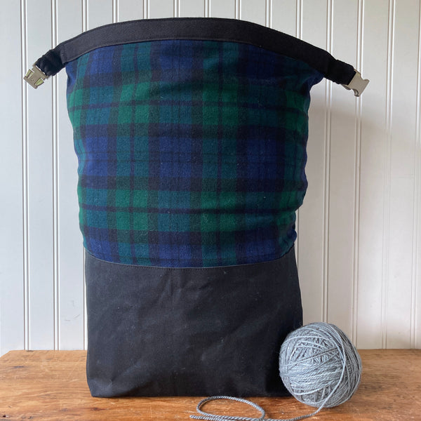 Large Wax and Wool Trundle Bag- Black watch