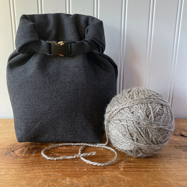 Queen Anne's Lace Mini Trundle Bag