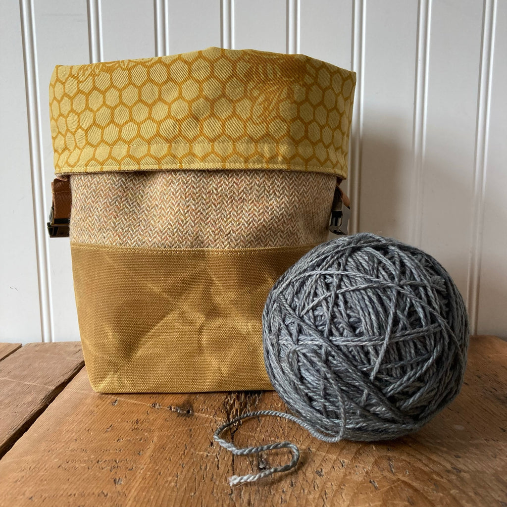 Mini Wax and Wool Trundle Bag- Honeycomb