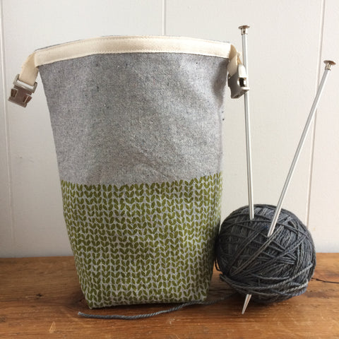 Knit Stitch Mini Trundle Bag