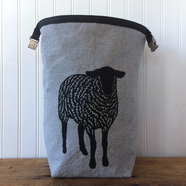 Black Sheep Trundle Bag