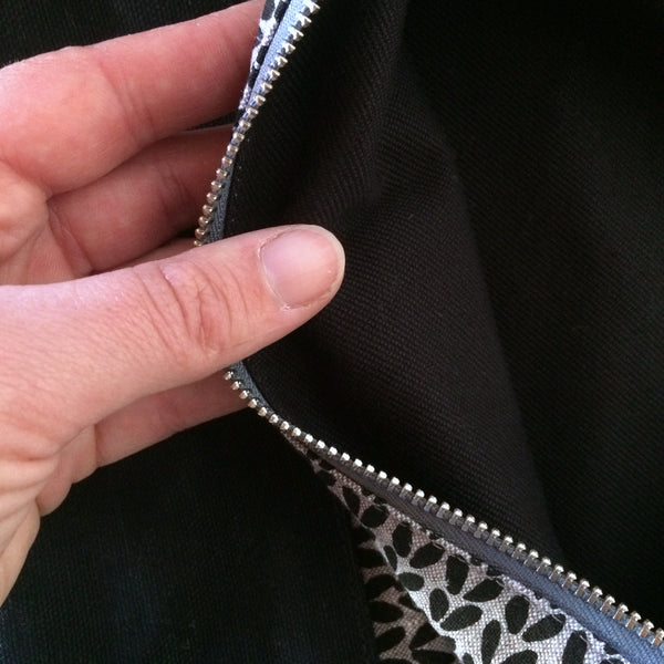 Notions pouch- Black knit stitch cross-body