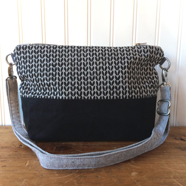 Notions pouch- Black knit stitch cross-body